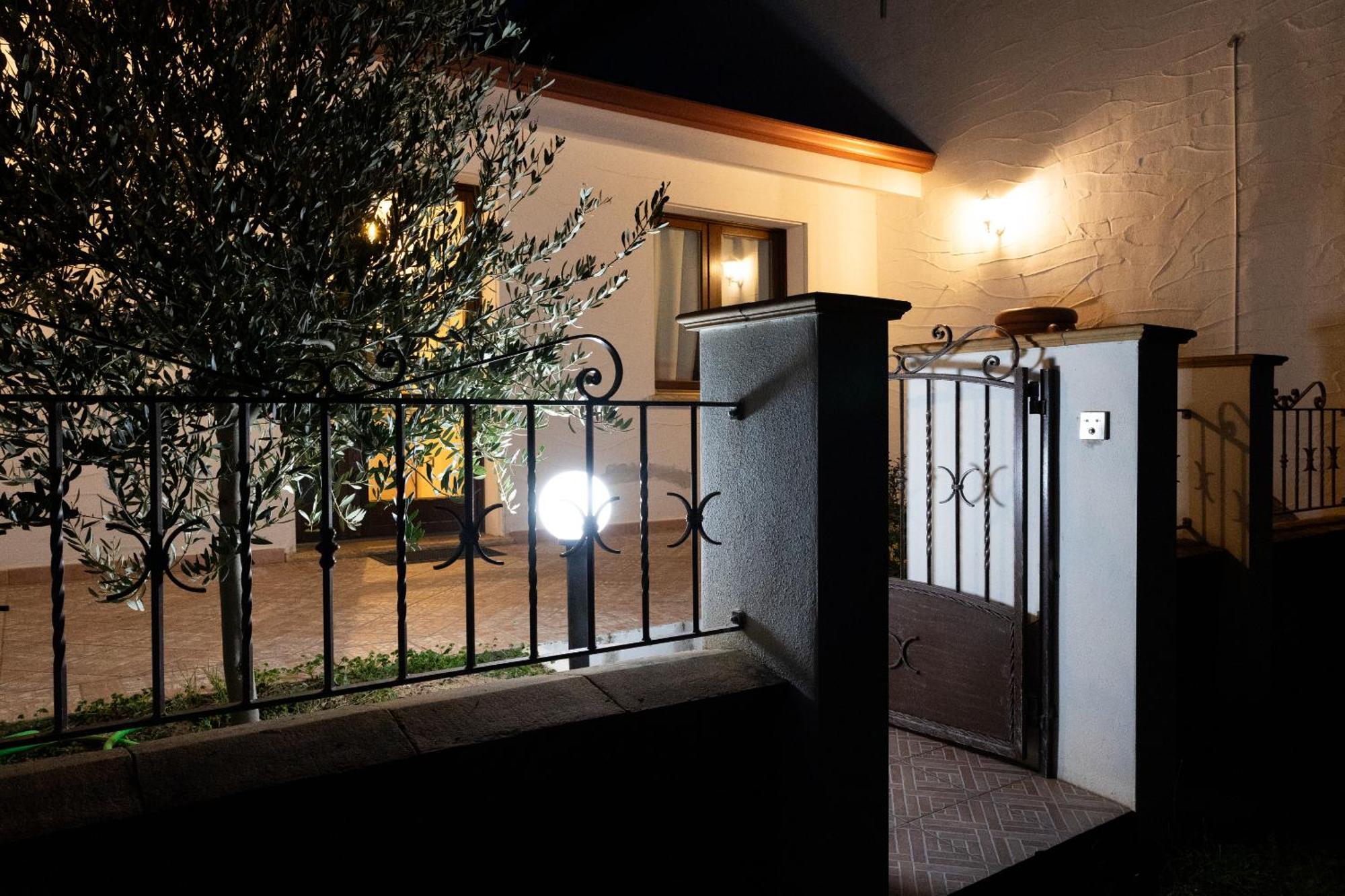 Case Vacanze Il Sogno 2 Порто Пино Екстериор снимка